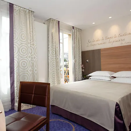 Hotel De Sévigné Paris