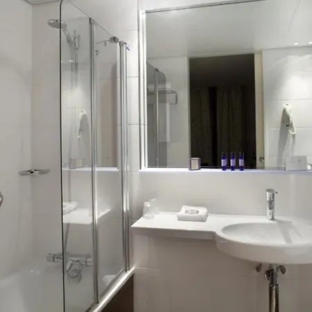 מלון De Sevigne 3*