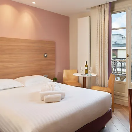 Hotell De Sevigne Paris