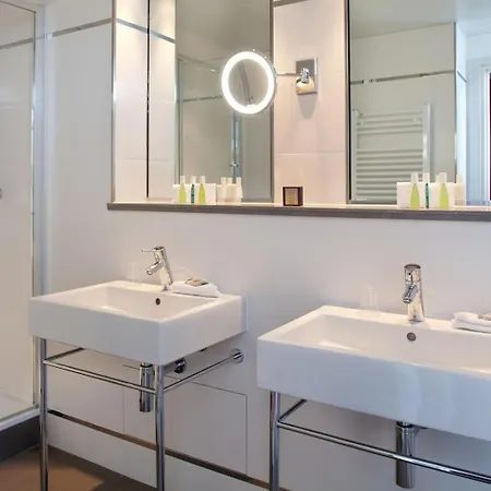 Hotel De Sévigné 3*