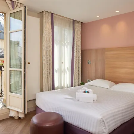 Hotell De Sevigne Paris