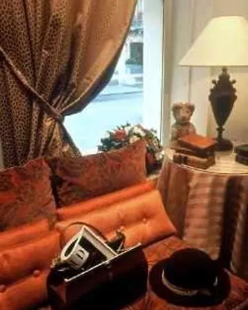 فندق دي سيفينييه 4*