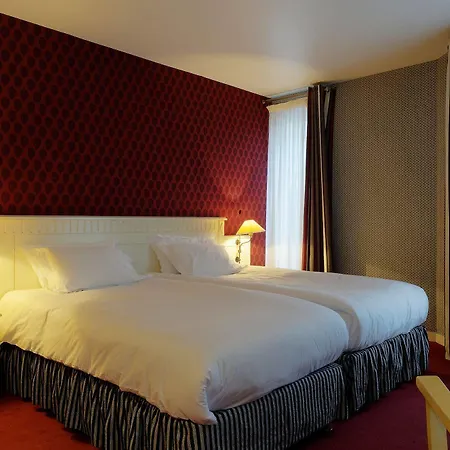 Hotel De Sevigne Paris
