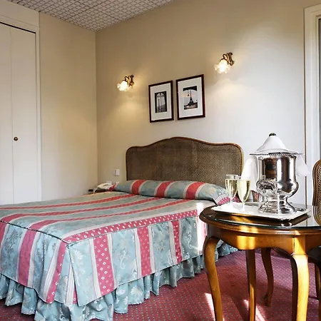 Hotel De Sevigne