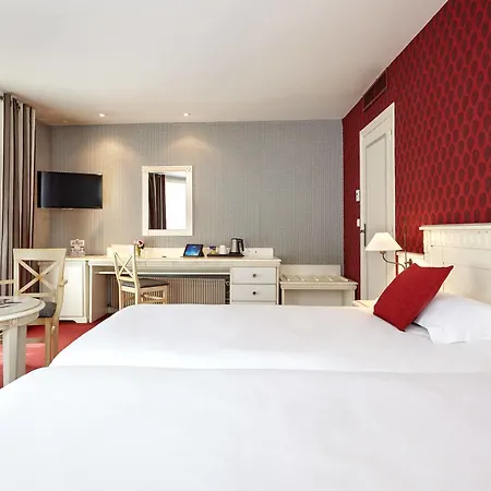 מלון De Sevigne 3*