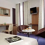 Hotel De Sévigné París