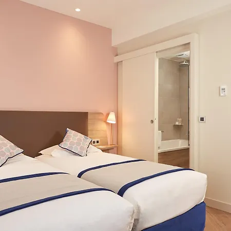 De Sevigne Hotell 3*