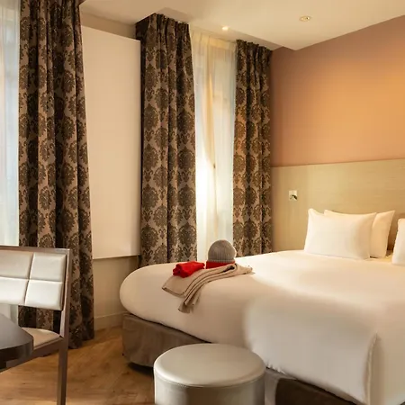 מלון De Sevigne פריז
