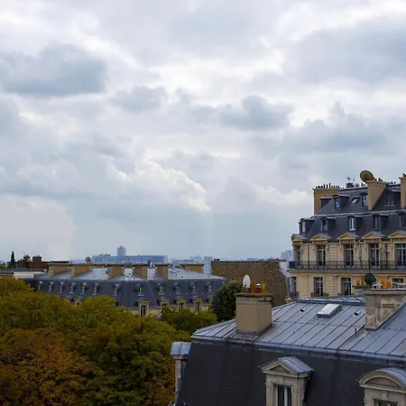 De Sevigne Hotell 3*