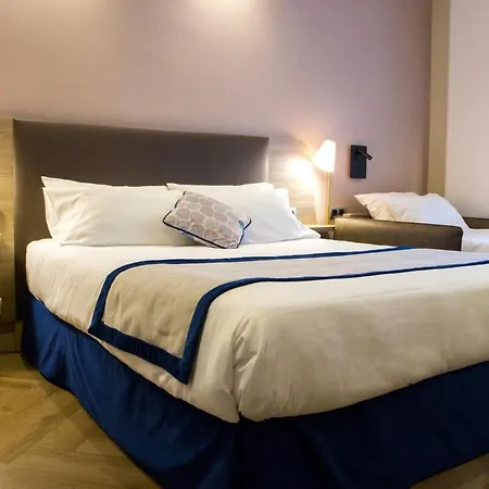 Hotell De Sevigne Paris