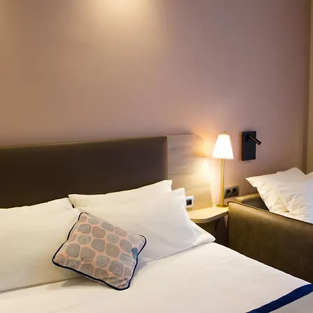 Hotel De Sevigne 3*